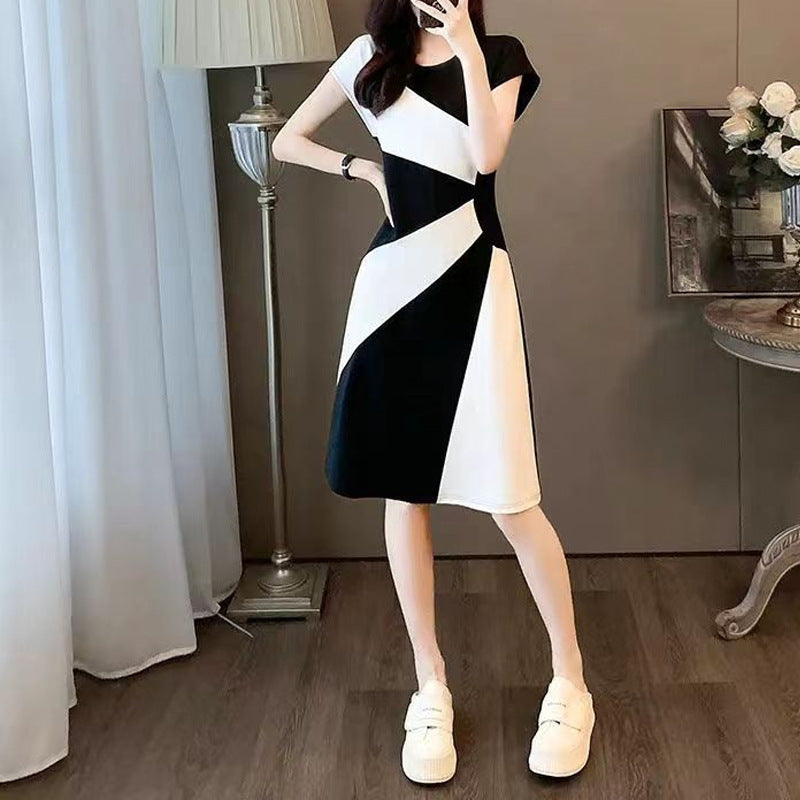 Temperament Waist-controlled Slimming Black And White Stitching Casual Dress - DOGNORGAL