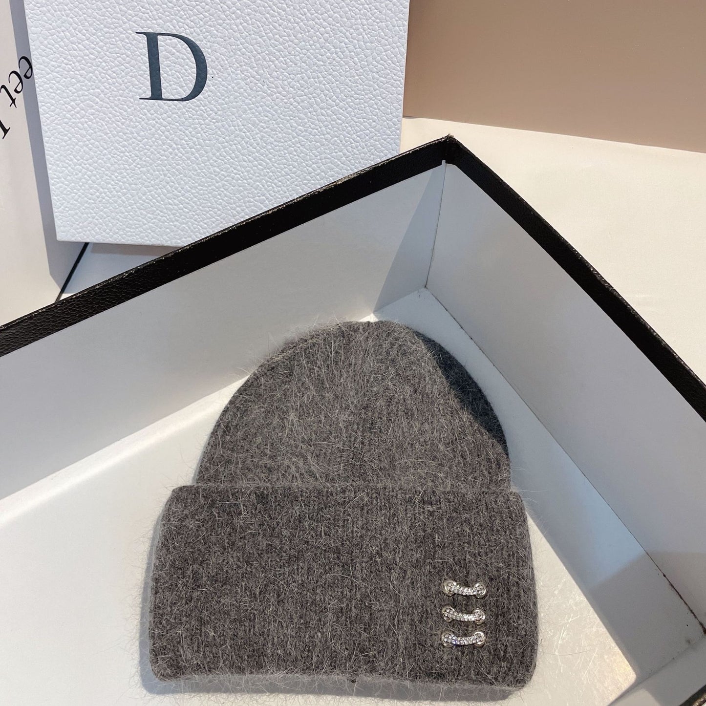 Winter New Buckle Rabbit Fur Knitted Hat - DOGNORGAL